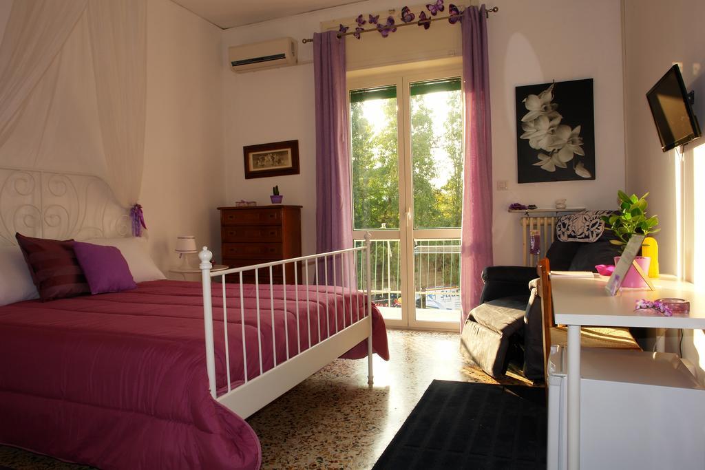 Mary'S Home Salerno Phòng bức ảnh